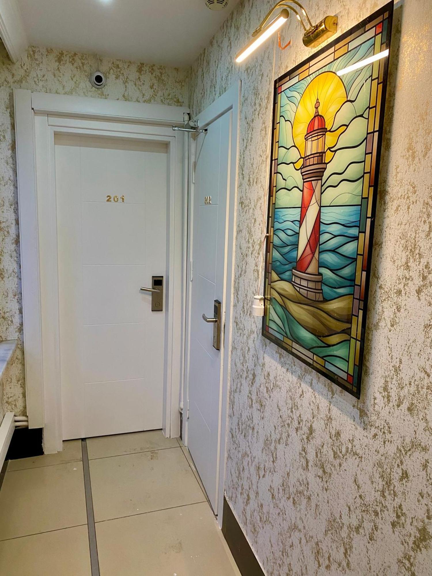 Hotel Honey 3*