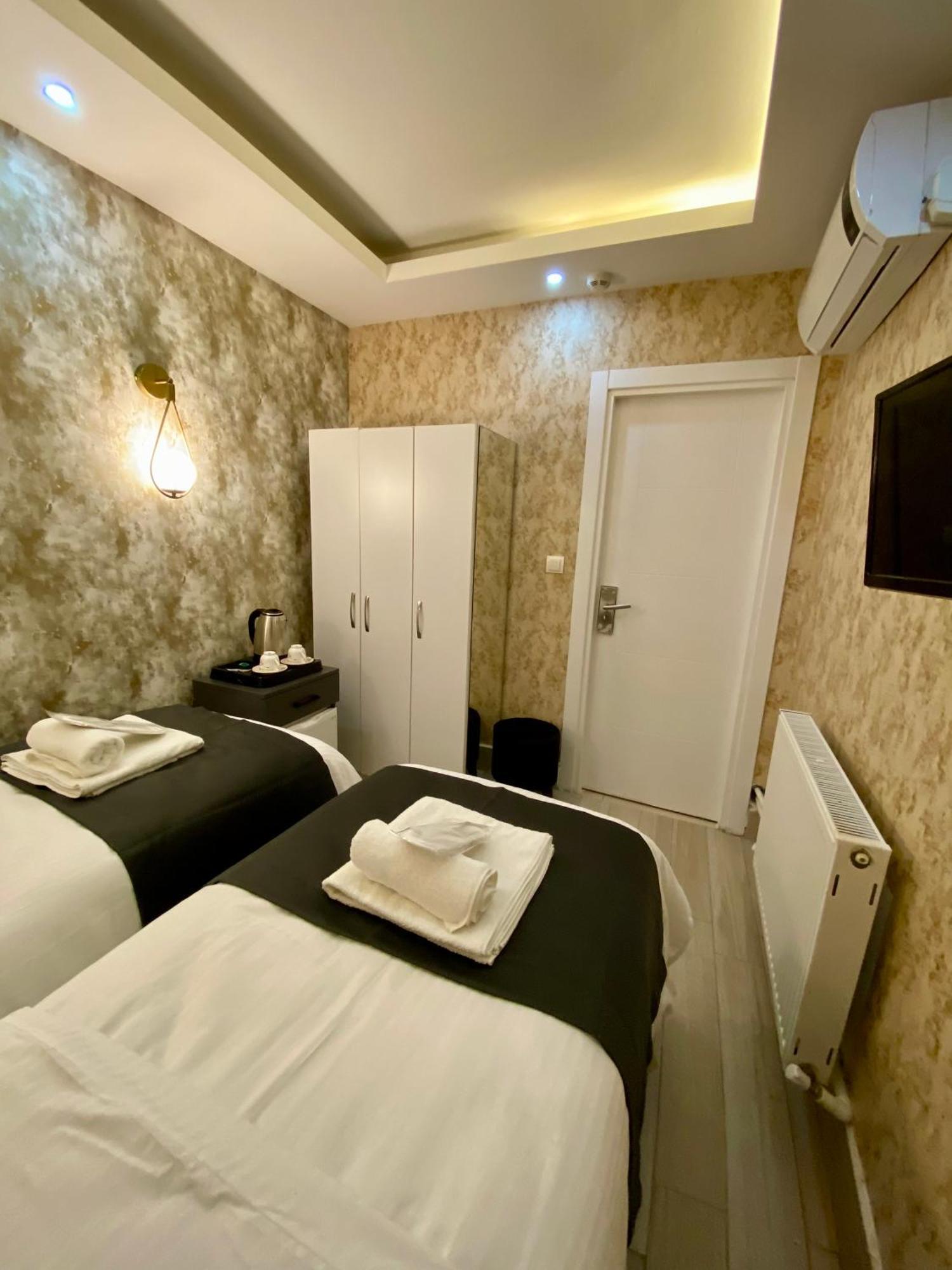 Hotel Honey